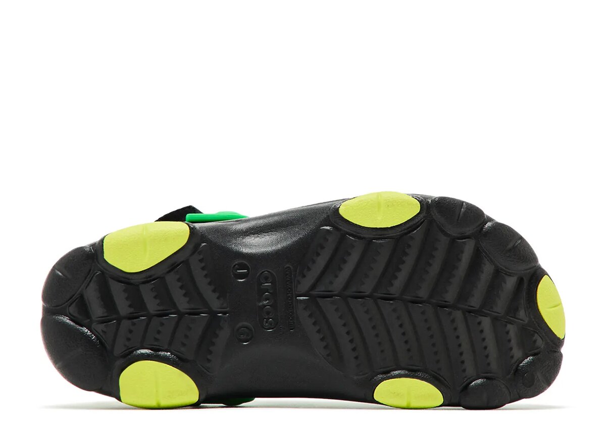 Ron English x All-Terrain Clog Kids ‘Area 54 – Green Galaxy’ Ron English x All-Terrain Clog Kids ‘Area 54 – Green Galaxy’